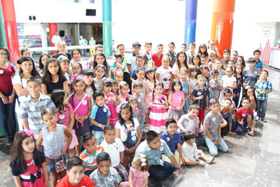 Ninos visitan el Centro de Ciencias de Sinaloa