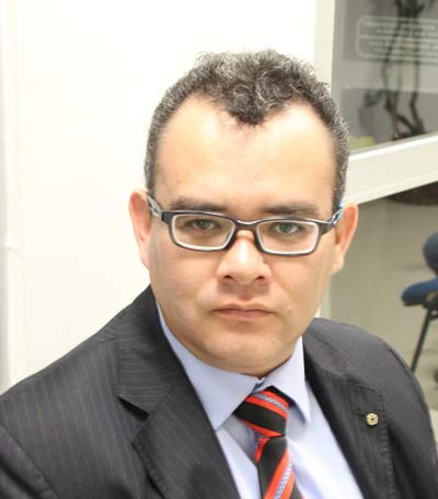 Dr. Fabian Fernandez Luqueno