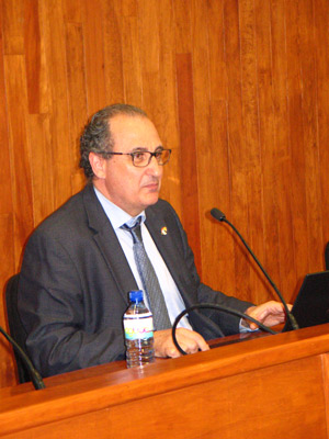Dr. Andres Moya Simarro