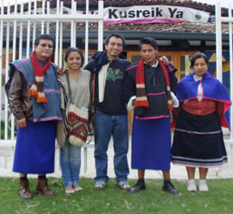 indigenasEstudiantes